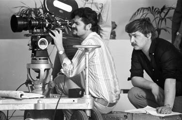 Michael Ballhaus, Rainer Werner Fassbinder (v.l.n.r.) (Dreharbeiten) Warnung vor einer heiligen Nutte