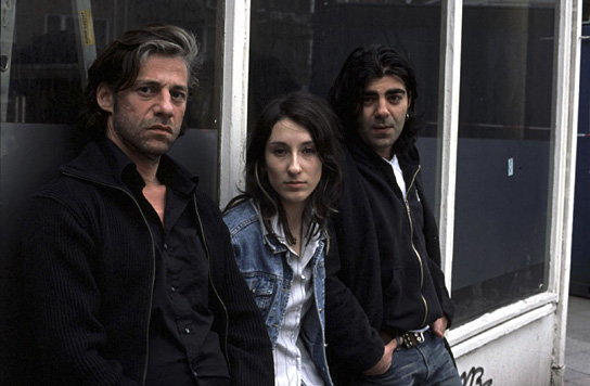 Birol Ünel, Sibel Kekilli, Fatih Akin (v.l.n.r.) bei den Dreharbeiten zu "Gegen die Wand" (2003/04) Gegen die Wand, Quelle: Timebandits, DIF © Andreas Thiel
