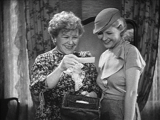 Ida Wüst, Hilde Krüger (v.l.n.r.) in "Eine Seefahrt, die ist lustig" (1935) Eine Seefahrt, die ist lustig