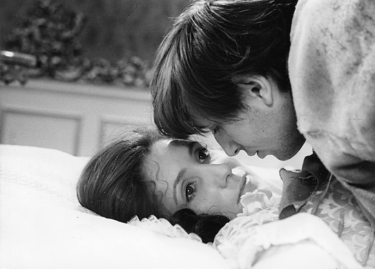 Margit Bendokat, Jiří Menzel in "Sechse kommen durch die Welt" (1971/72) Sechse kommen durch die Welt, Cinegraph, © DEFA-Stiftung, Waltraut Pathenheimer