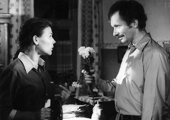 Jutta Wachowiak, Hermann Beyer in "Märkische Forschungen" (1981/82) Märkische Forschungen, © DEFA-Stiftung, Foto: Waltraut Pathenheimer