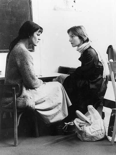 Die linkshändige Frau