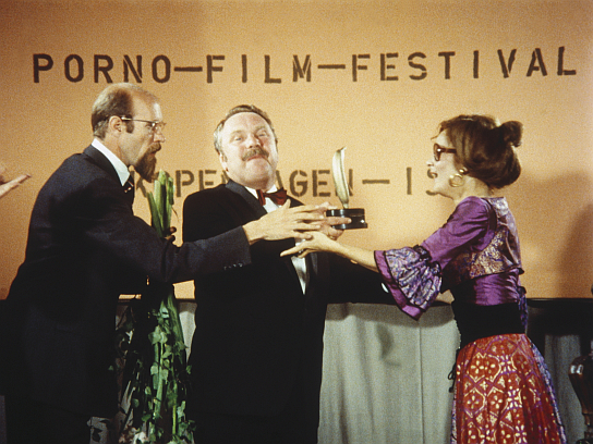 Siegfried Zügel (links), Gerd Duwner (Mitte) in "Die goldene Banane von Bad Porno" (1971) Die goldene Banane von Bad Porno