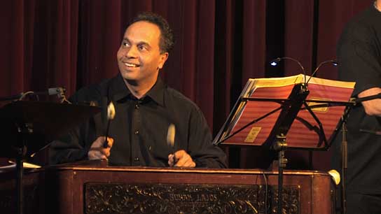 The Other Europeans in: Der zerbrochene Klang