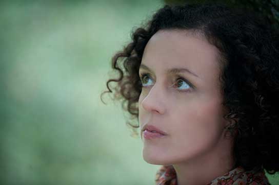 Maria Schrader in "Schwestern" (2011-13) Schwestern, Quelle: Farbfilm Verleih, DIF, © Dreamtool Ent., Wolfgang Ennenbach