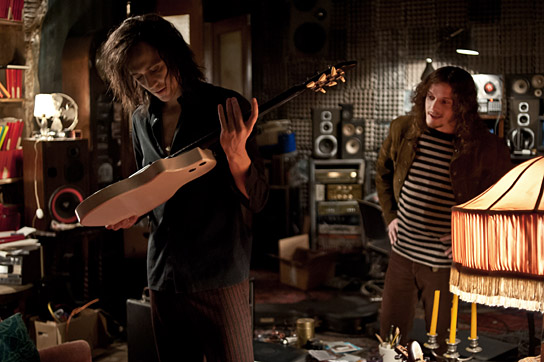 Tom Hiddleston, Anton Yelchin (v.l.n.r.) in "Only Lovers Left Alive" (2012/13) Only Lovers Left Alive, © Pandora Film Verleih, Foto: GORDON Photography