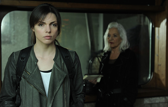 Karolina Gorczyca, Hildegard Schmahl (v.l.n.r.) in "Agnieszka" (2013/14) Agnieszka