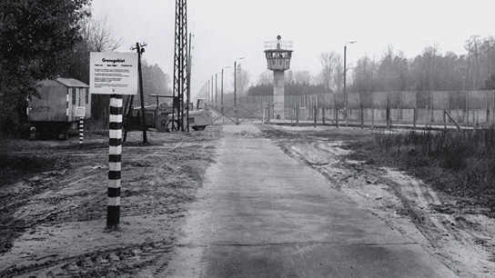 Die Familie, Quelle: Basis-Film Verleih, DIF