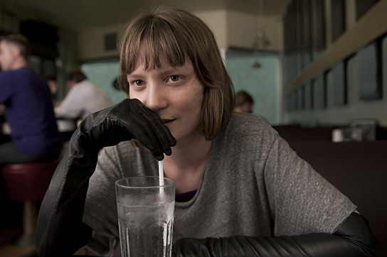 Mia Wasikowska in "Maps to the Stars" (2013/14) Maps to the Stars, Quelle: MFA+ FilmDistribution, DIF, © Caitlin Cronenberg