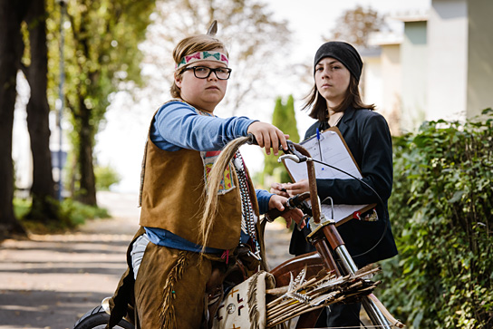 Lorenzo Germeno, Tristan Göbel (v.l.n.r.) in "Winnetous Sohn" (2014/15) Winnetous Sohn