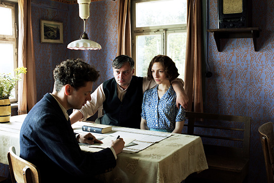 Christian Friedel, Rüdiger Klink, Katharina Schüttler (v.l.n.r.) in "Elser" (2014/15) Elser, © Lucky Bird Pictures, Bernd Schuller