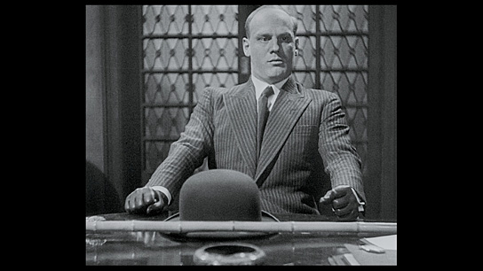 Gustav Gründgens in "M" (1931, Kamera: Fritz Arno Wagner) Von Caligari zu Hitler, © Präsens Film Zürich
