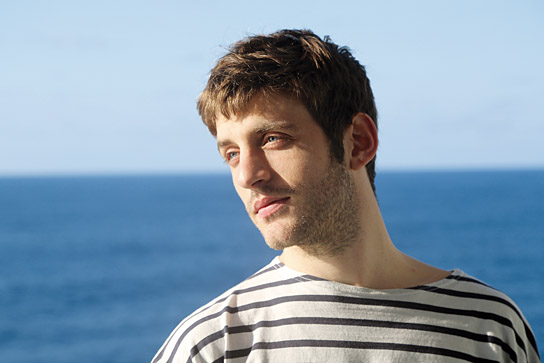 Jules Sagot in "Lichtes Meer" (2013-15) "Lichtes Meer", © Salzgeber & Co. Medien GmbH