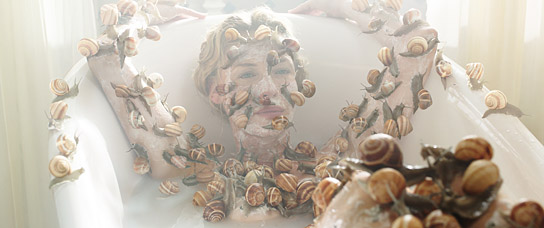 Connie Nielsen in "Das Löwenmädchen" (2015/16) "Das Löwenmädchen", Quelle: NFP Marketing & Distribution, DIF, © Tom Trambow