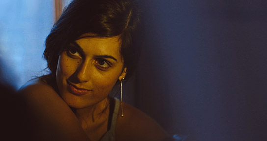 Amrit Maghera in "7 Göttinnen" (2015) "7 Göttinnen", Quelle: NFP Marketing & Distribution, DIF, © Jungle Book Entertai