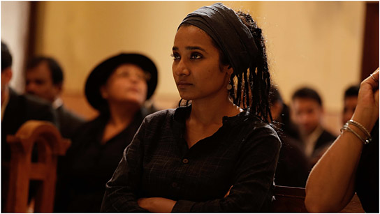 Tannishtha Chatterjee in "7 Göttinnen" (2015) "7 Göttinnen", Quelle: NFP Marketing & Distribution, DIF, © Jungle Book Entertai