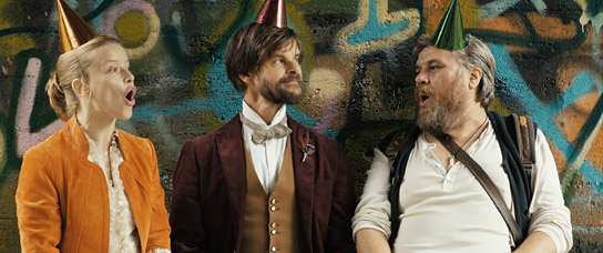 Karoline Schuch, Lars Rudolph, Aljoscha Stadelmann (v.l.n.r.) in "Nur ein Tag" (2015-17) "Nur ein Tag", © W-Film, Heimatfilm