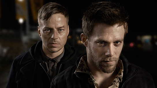 Tom Wlaschiha, Ken Duken (v.l.n.r.) in "Berlin Falling" (2015/16) "Berlin Falling"; Quelle: GrandHôtelPictures, © GrandHôtelPictures, EdithHeld