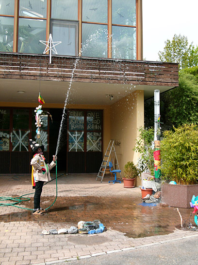 "Lee Scratch Perry's Vision of Paradise" , © Fufoo Film