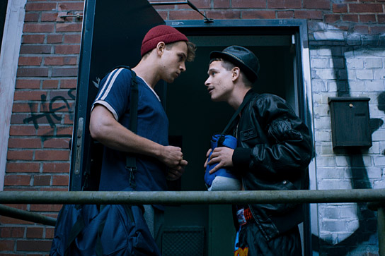 Leonard Scheicher, Joel Basman (v.l.n.r.) in "Es war einmal Indianerland" (2016/17) "Es war einmal Indianerland", Quelle: Camino Filmverleih, DIF