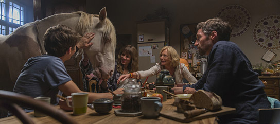 Julius Hotz, Jasmin Gerat, Maren Kroymann, Benjamin Sadler (v.l.n.r.) in "Wendy - Der Film" (2016/17) "Wendy - der Film", © 2016 Sony Pictures Releasing, Bantry Bay Prod., T. Trambow