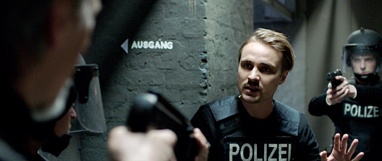 Constantin von Jascheroff (Mitte) in "Das schaffen wir schon" (2017) "Das schaffen wir schon", © drei-freunde Filmverleih