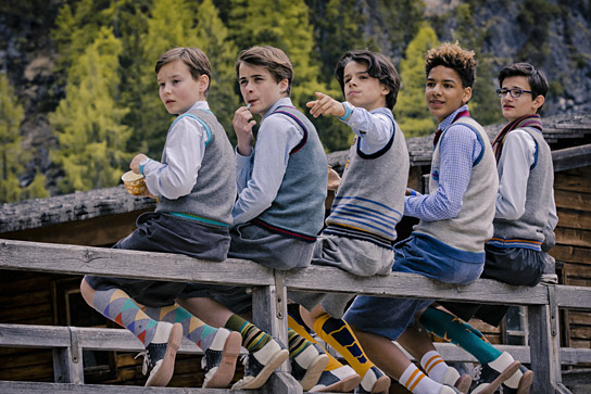 Caspar Krzysch, Maurizio Magno, Benedict Glöckle, Chieloka Nwokolo, Eloi Christ (v.l.n.r.) in "Burg Schreckenstein 2 - Küssen (nicht) verboten" (2017) "Burg Schreckenstein 2", © Concorde, Roxy Film, Christian Hartmann