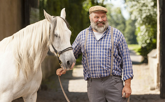Waldemar Kobus in "Wendy 2 - Freundschaft für immer" (2018) "Wendy 2 - Freundschaft für immer", Quelle: Sony Pictures, DIF, © 2017 Sony Pictures Entertainment Deutschland GmbH, Bantry Bay Productions GmbH, Tom Trambow