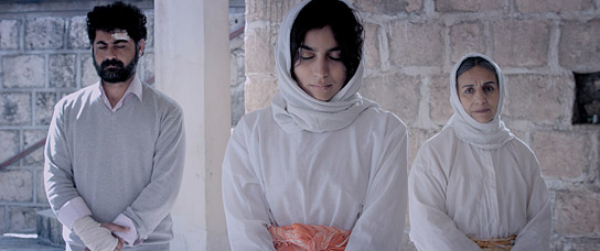 Rekesh Shahbaz, Diman Zandi, Maryam Boobani (v.l.n.r.) in "Reseba - The Dark Wind" (2016) "Reseba - The Dark Wind", Quelle: mîtosfilm, DIF, © mîtosfilm