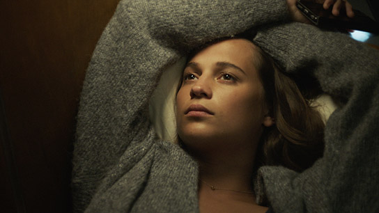 Alicia Vikander in "Grenzenlos" (2017) "Grenzenlos", Quelle: Warner Bros. Pictures Germany, DIF, © Submergence SARL