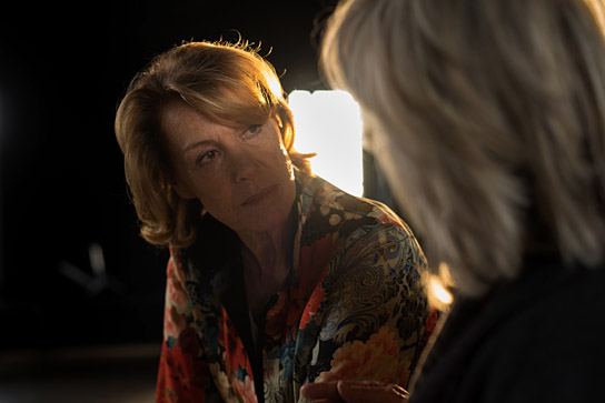 Gaby Dohm, Margarethe von Trotta (v.l.n.r.) in "Auf der Suche nach Ingmar Bergman" (2018) "Auf der Suche nach Ingmar Bergman", Quelle: Weltkino Filmverleih, DIF, © Börres Weiffenbach