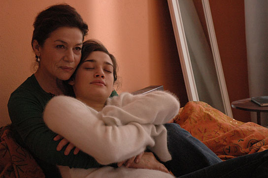 Hannelore Elsner, Anna de Carlo (v.l.n.r.) in "Du hast gesagt, daß Du mich liebst" (2005) "Du hast gesagt, daß Du mich liebst", Quelle: Moana-Film, DIF