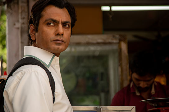 Nawazuddin Siddiqui in "Photograph" (2018) Nawazuddin Siddiqui in "Photograph" (2018); Quelle: NFP marketing & distribution*, DFF, Foto: Joe D’Souza, © Courtesy of Amazon Studios