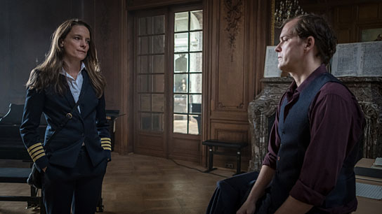 Anne Ratte-Polle, Godehard Giese in "Es gilt das gesprochene Wort" (2019); Quelle: X Verleih, DFF, © X Verleih AG, Boris Laewen