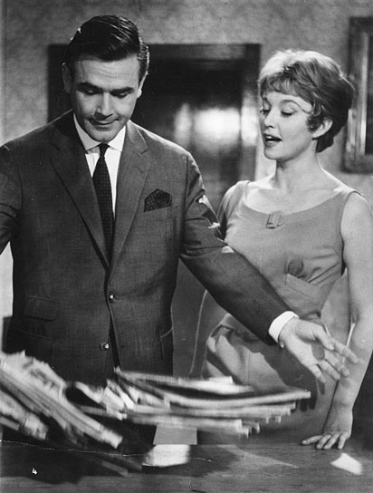 Joachim Fuchsberger, Christine Görner in "Zwischen Glück und Krone" (1959); Quelle: DFF