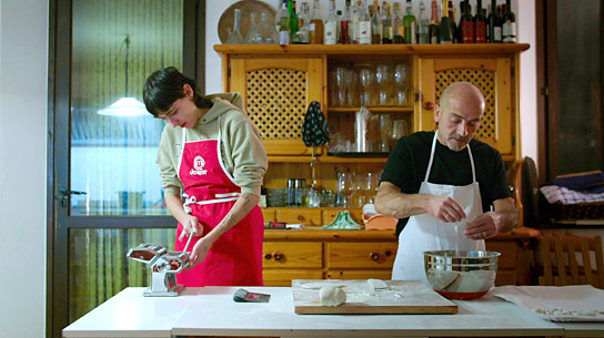 Eva Collé in "Searching Eva" (2019); Quelle: UCM.ONE, DFF, © Janis Mazuch, CORSO Film