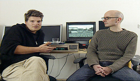 Nikolaus Geyerhalter, Wolfgang Widerhofer (v.l.n.r.) in "Schnitte in Raum und Zeit" (2006); Quelle: film & kunst