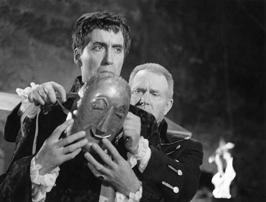Christopher Lee, Carl Lange (v.l.n.r.) in "Die Schlangengrube und das Pendel" (1967); Quelle: DFF