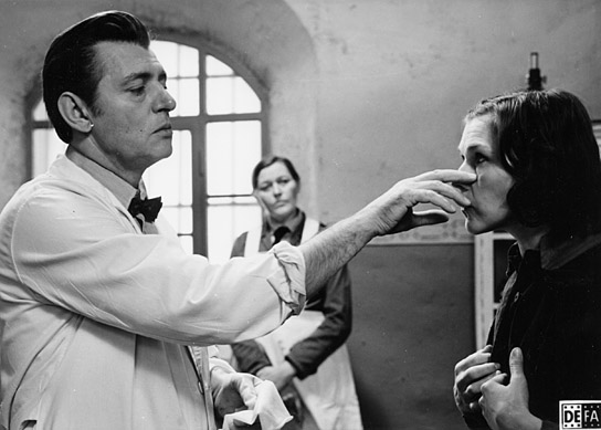 Rolf Ludwig, Jutta Wachowiak (rechts) in "Die Verlobte" (1980) Rolf Ludwig, Jutta Wachowiak (rechts) in "Die Verlobte" (1980); Quelle: DFF, © DEFA-Stiftung, Waltraut Pathenheimer