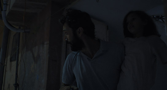 Ziad Bakri, Aesha Balasem in "Tala'vision" (2020); Quelle: Filmfestival Max Ophüls Preis 2021, © Philip Henze