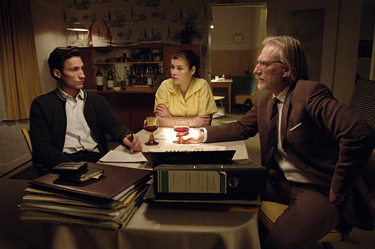 Benjamin Sadler, Katharina Wackernagel, Ernst Stötzner (v.l.n.r.) in "Contergan" (2007); Quelle: Kinowelt, © Kinowelt GmbH