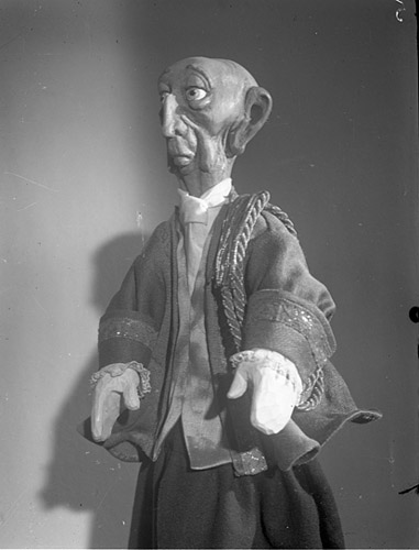 Diener aus "Immer wieder Glück" (1950) Diener aus "Immer wieder Glück" (1950)