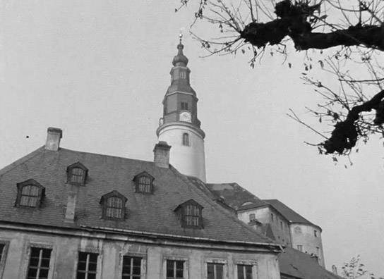 Screenshot aus "Beiträge zur Denkmalpflege: Schloss Pillnitz, Schloss Weesenstein, Zwinger Dresden" (1965); Quelle: SLUB Dresden, © SLUB Dresden, Filmverband Sachsen (Dresden), Hirsch Film (Dresden)