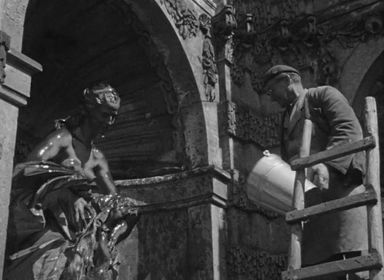 Screenshot aus "Beiträge zur Denkmalpflege: Schloss Pillnitz, Schloss Weesenstein, Zwinger Dresden" (1965); Quelle: SLUB Dresden, © SLUB Dresden, Filmverband Sachsen (Dresden), Hirsch Film (Dresden)