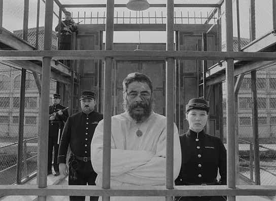 Benicio del Toro (Mitte), Léa Seydoux (rechts) in "The French Dispatch" (2021) Benicio del Toro (Mitte), Léa Seydoux (rechts) in "The French Dispatch" (2021); Quelle: Walt Disney Studios Motion Pictures Germany, DFF, © 2020 Twentieth Century Fox Film Corporation, Photo Courtesy of Searchlight Pictures