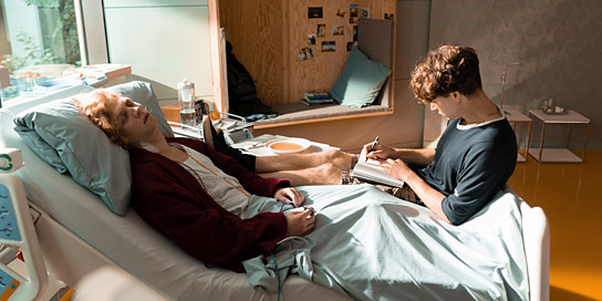 Johannes Nussbaum, Leonard Scheicher (v.l.n.r.) in "Hannes" (2020); Quelle: Studiocanal, DFF, © Studiocanal GmbH, Luis Zeno Kuhn