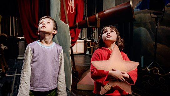 Jonas May, Emilia Kowalski (v.l.n.r.) in "Lauras Stern" (2021); Quelle: Warner Bros. Pictures Germany, DFF, © Westside Filmproduktion, Warner Bros. Ent., Tom Trambow