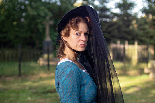 Suzan Anbeh in "Effigie - Das Gift und die Stadt" (2019) Suzan Anbeh in "Effigie - Das Gift und die Stadt" (2019); Quelle: Filmdisposition Wessel, DFF, © GeekFrog Media LLC