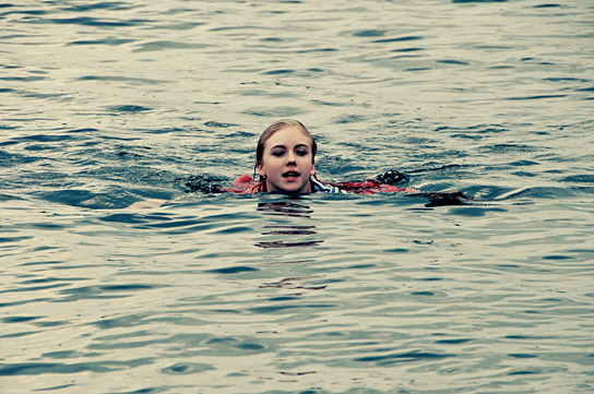 Elisa Schlott in "Draußen am See" (2009), Quelle: mem-film, DFF, © mem-film