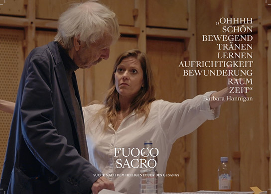 Reinbert de Leeuw, Barbara Hannigan (v.l.n.r.) in "Fuoco sacro - Suche nach dem heiligen Feuer des Gesangs" (2021), Quelle: Barnsteiner Film, DFF, © Pars Media